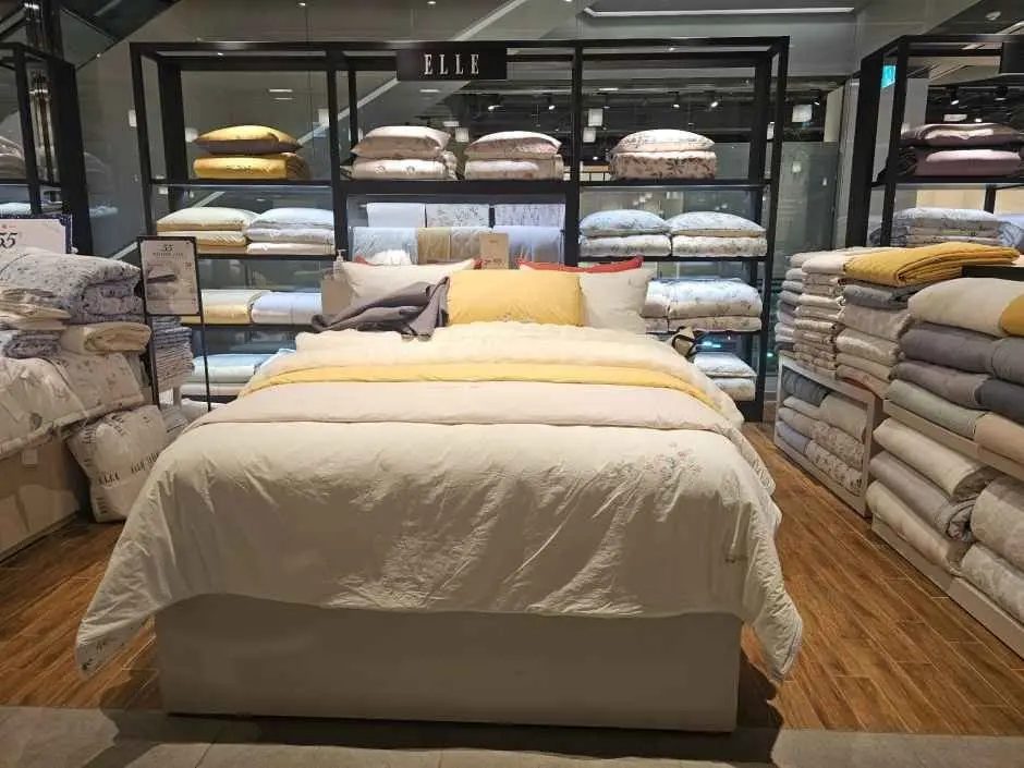 Elle Paris – Lotte Department Store Ansan Branch [Tax Refund Shop](엘르파리 롯데백화점 안산점)