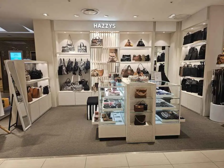 HAZZYS Handbags LOTTE Department Store Ansan Branch [Tax Refund Shop](헤지스핸드백 롯데백화점 안산점)
