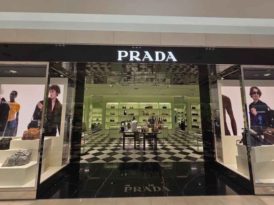 Prada – LOTTE Department Store Incheon Branch [Tax Refund Shop] (프라다 롯데백화점 인천점)