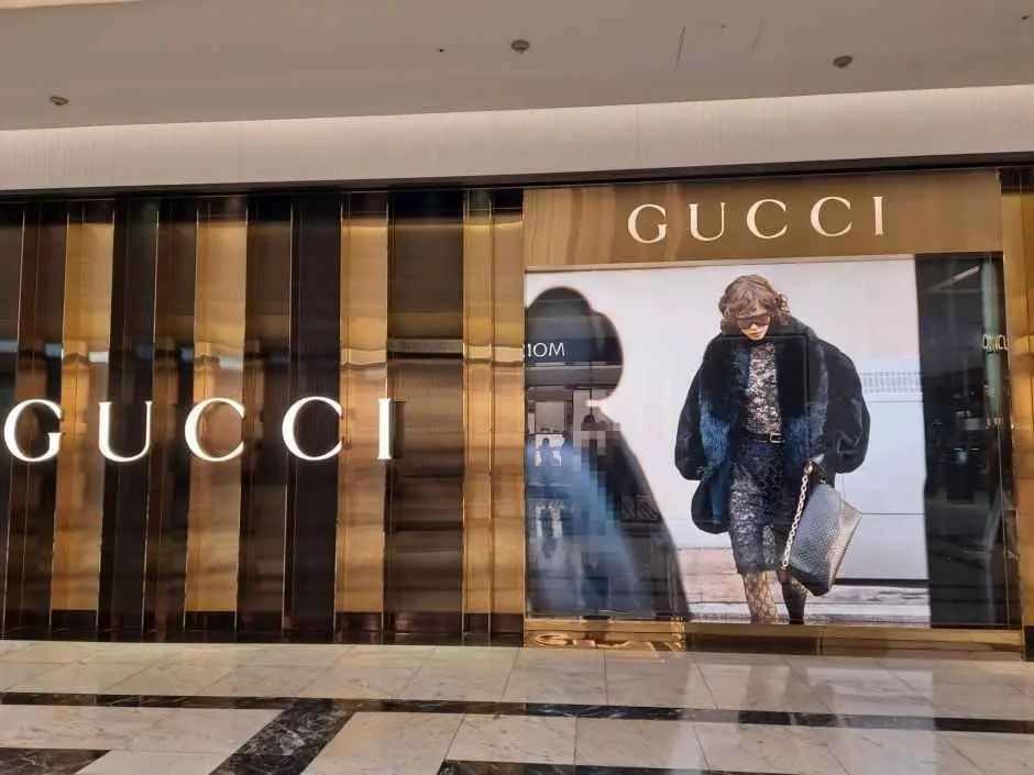 Gucci – Shinsegae Department Store Uijeongbu Branch [Tax Refund Shop](구찌 신세계백화점 의정부점)