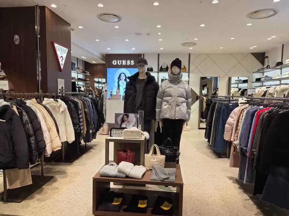 Guess – Hyundai Department Store KINTEX Branch [Tax Refund Shop](게스 현대백화점 킨텍스점)