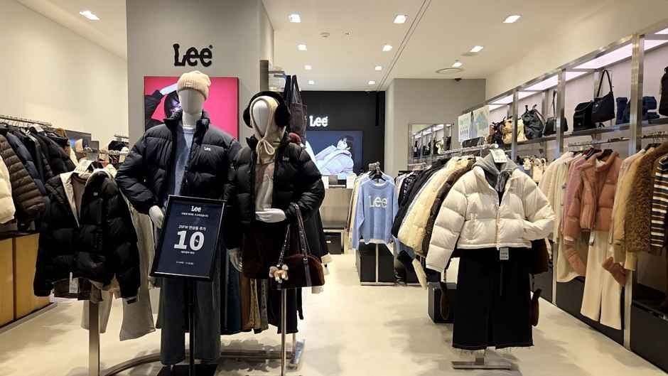 Lee – Hyundai Department Store KINTEX Branch [Tax Refund Shop](Lee 현대백화점 킨텍스점)