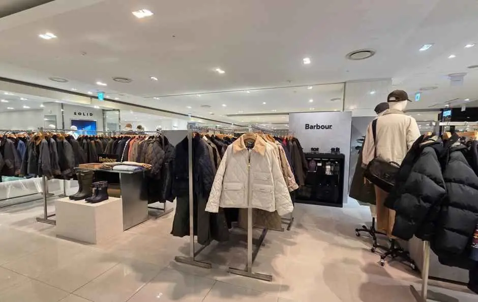 Barbour – Hyundai Department Store KINTEX Branch [Tax Refund Shop](바버 현대백화점 킨텍스점)
