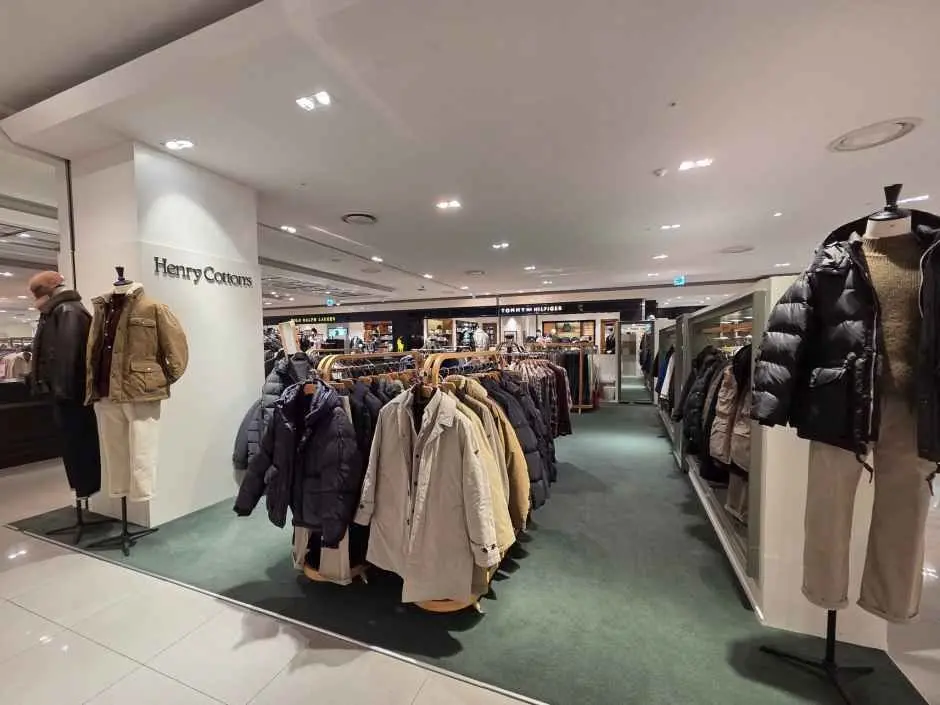 Henry Cotton’s – Hyundai Department Store KINTEX Branch [Tax Refund Shop](헨리코튼 현대백화점 킨텍스점)
