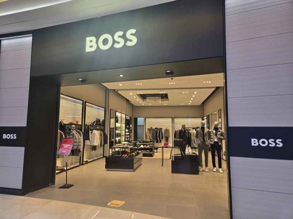 Hugo Boss – Starfield Hanam Branch [Tax Refund Shop](휴고보스 스타필드 하남점)