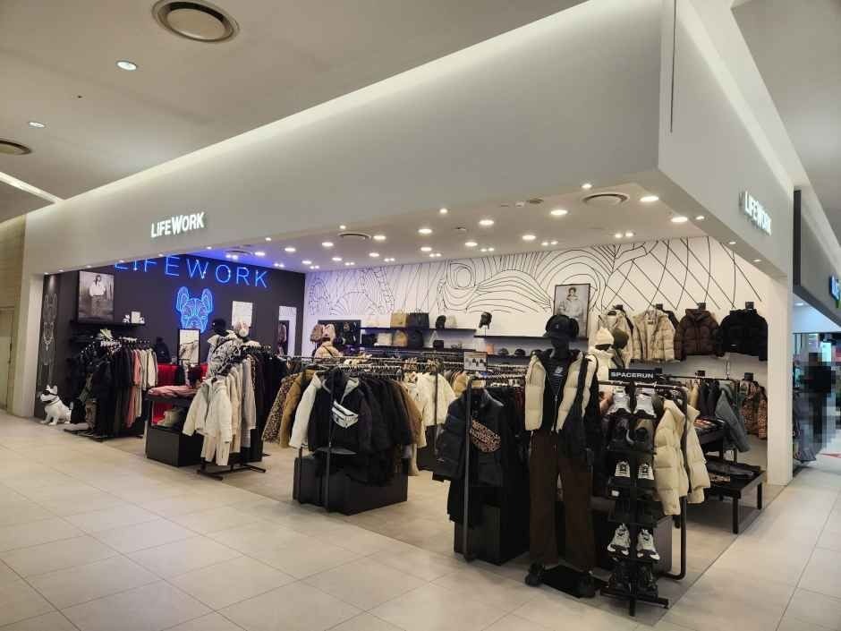 Life Work – Time Villas Suwon Branch [Tax Refund Shop](라이프워크 타임빌라스 수원점)