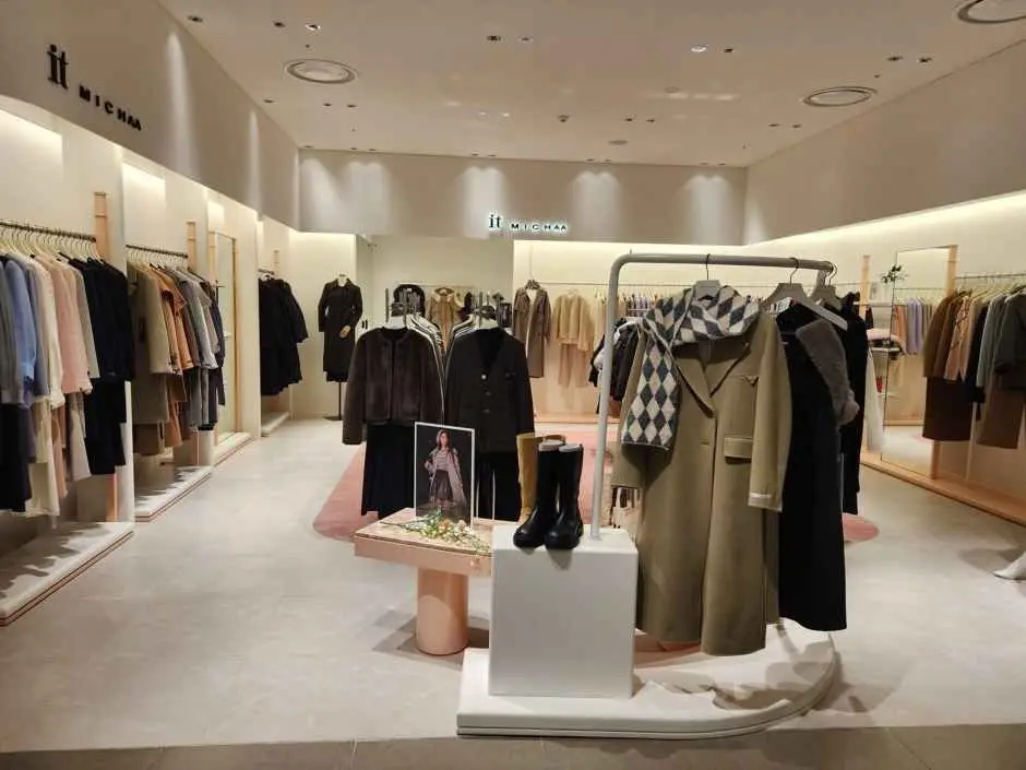 it MICHAA – Time Villas Suwon Branch [Tax Refund Shop](잇미샤 타임빌라스 수원점)