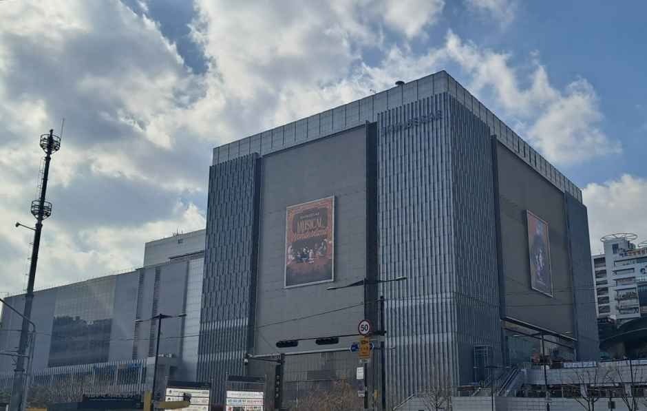 Shinsegae Department Store – Uijeongbu Branch [Tax Refund Shop](신세계백화점 의정부점)