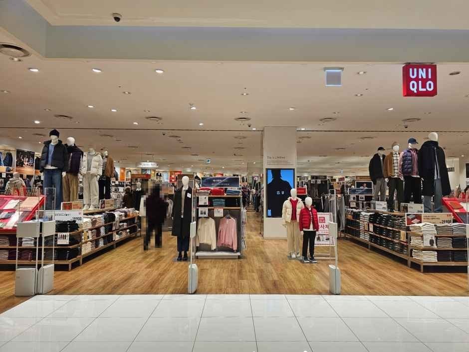 Uniqlo – Lotte Fitin Sanbon Branch [Tax Refund Shop](유니클로 롯데피트인 산본점)