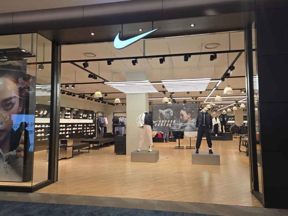 Nike – Lotte Mall Suji Branch [Tax Refund Shop](나이키 롯데몰 수지점)