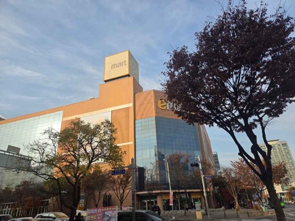 E-Mart – Dunsan Branch [Tax Refund Shop](이마트 둔산점)