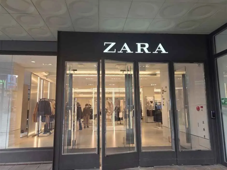 Zara – Galleria Department Store Timeworld Branch [Tax Refund Shop](ZARA 갤러리아백화점 타임월드점)