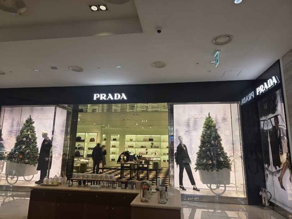 Prada – Galleria Department Store Timeworld Branch [Tax Refund Shop](프라다 갤러리아백화점 타임월드점)
