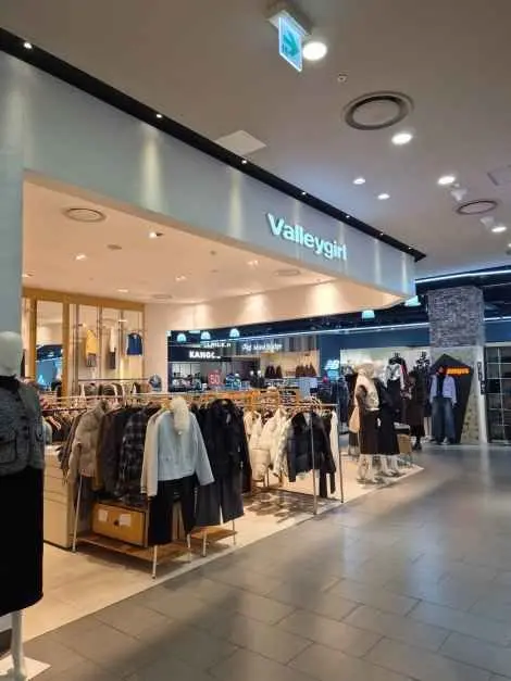Valleygil – Style Market Daejeon Branch [Tax Refund Shop](밸리걸 스타일마켓 대전점)