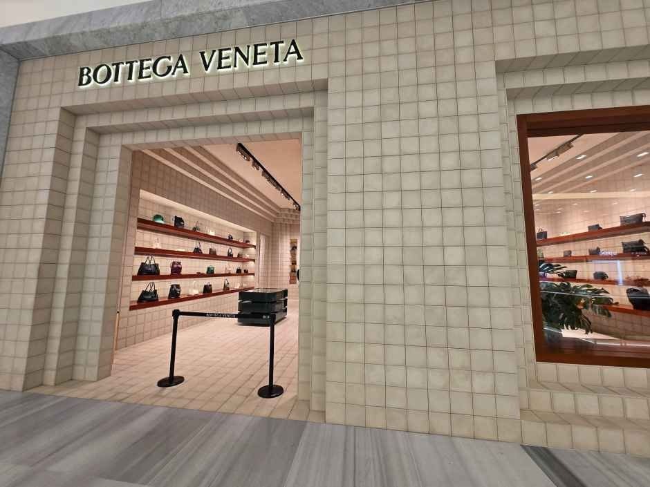 Bottega Veneta – Hyundai Department Store Pangyo Branch [Tax Refund Shop](보테가베네타 현대백화점 판교점)