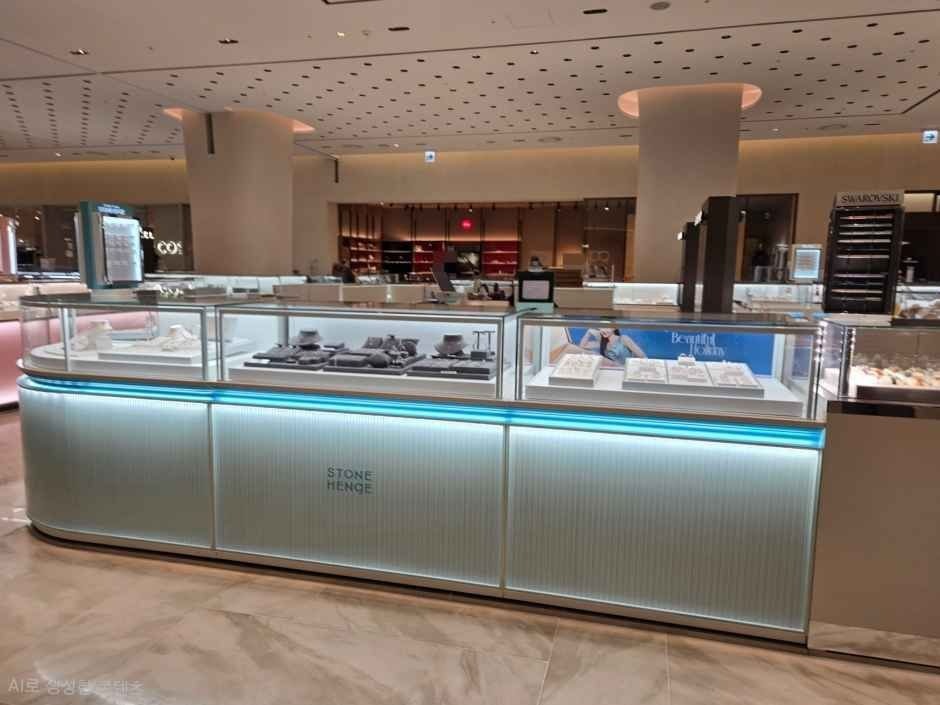 Stonehenge – Hyundai Department Store Pangyo Branch [Tax Refund Shop](스톤헨지 현대백화점 판교점)