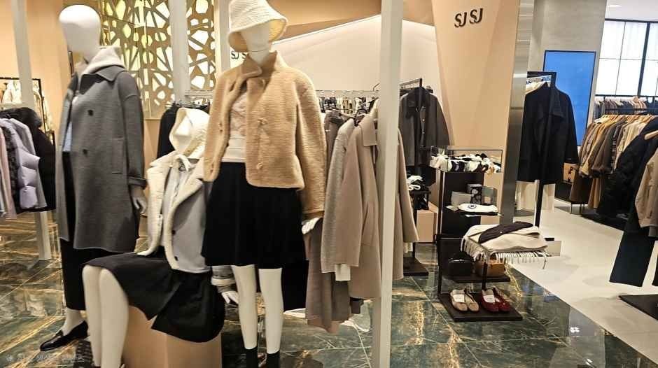 SJSJ – Lotte Department Store Pyeongchon Branch [Tax Refund Shop](SJSJ 롯데백화점 평촌점)