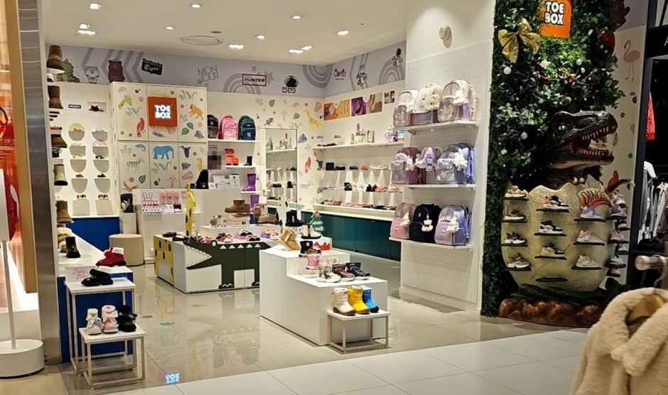 TOEBOX – Lotte Department Store Pyeongchon Branch [Tax Refund Shop](토박스 롯데백화점 평촌점)