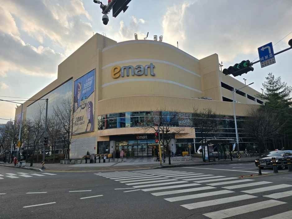E-Mart – Yangsan Branch [Tax Refund Shop](이마트 양산점)