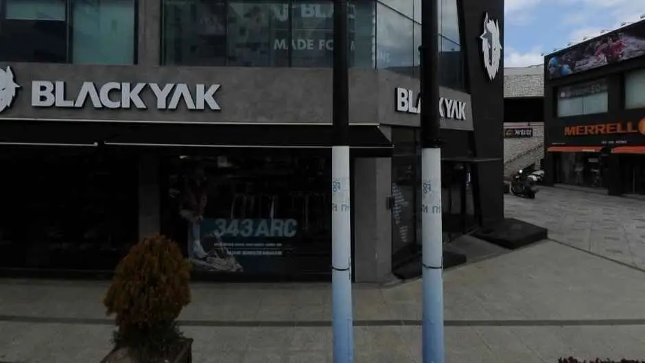 BLACKYAK Sinjeju Branch [Tax Refund Shop](블랙야크 신제주점)