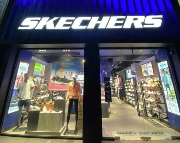 Skechers Sinjeju Branch [Tax Refund Shop](스케쳐스 신제주점)