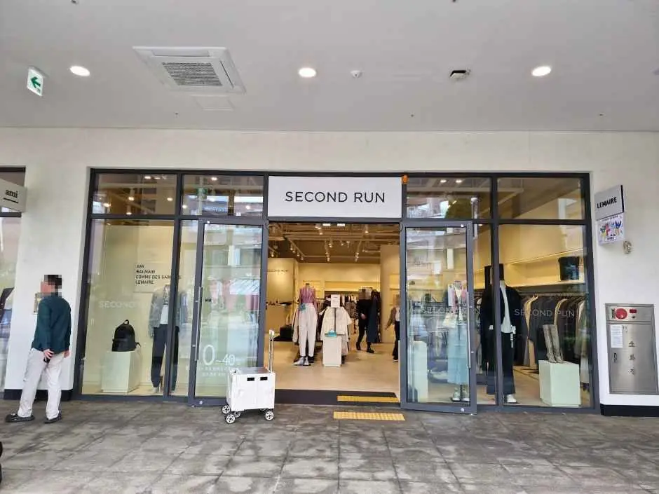 Second Run – Hyundai Premium Outlets Gimpo Branch [Tax Refund Shop](세컨드런 현대 프리미엄아울렛 김포점)