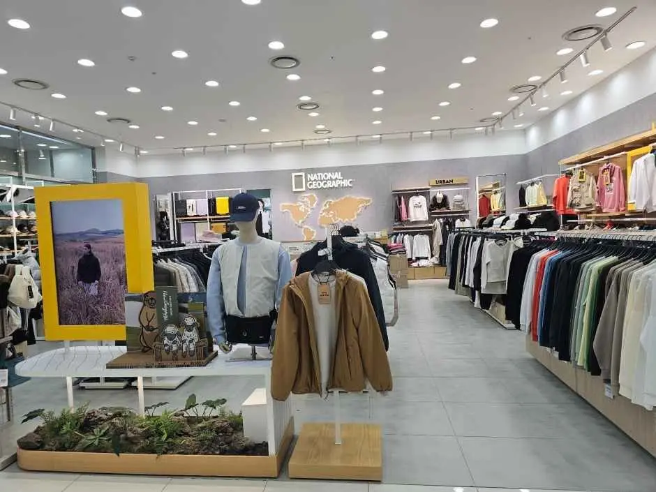 National Geographic – MODA Outlet Incheon Branch [Tax Refund Shop](내서널지오그래픽 모다아울렛 인천점)