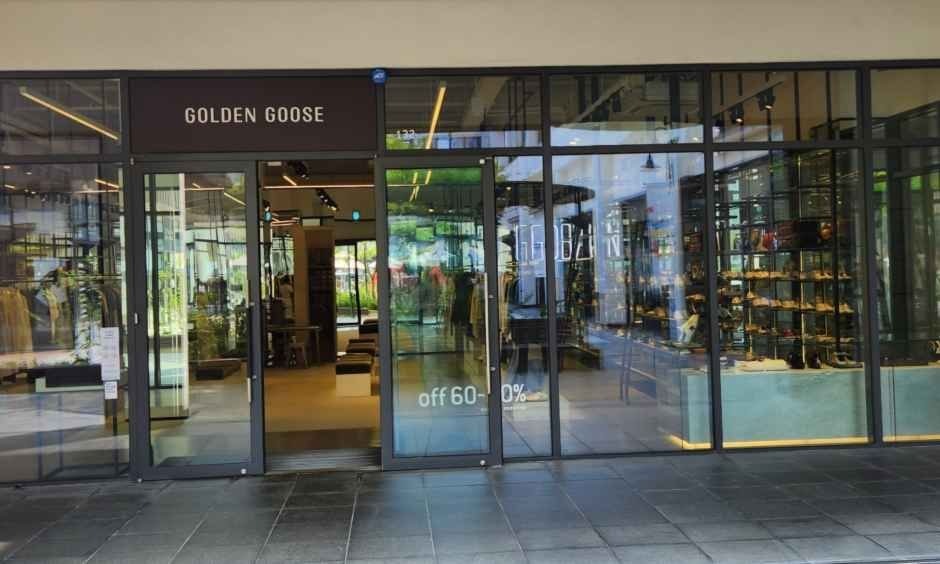 Golden Goose – Hyundai Premium Outlets Songdo Branch [Tax Refund Shop](골든구스 현대프리미엄아울렛 송도점)