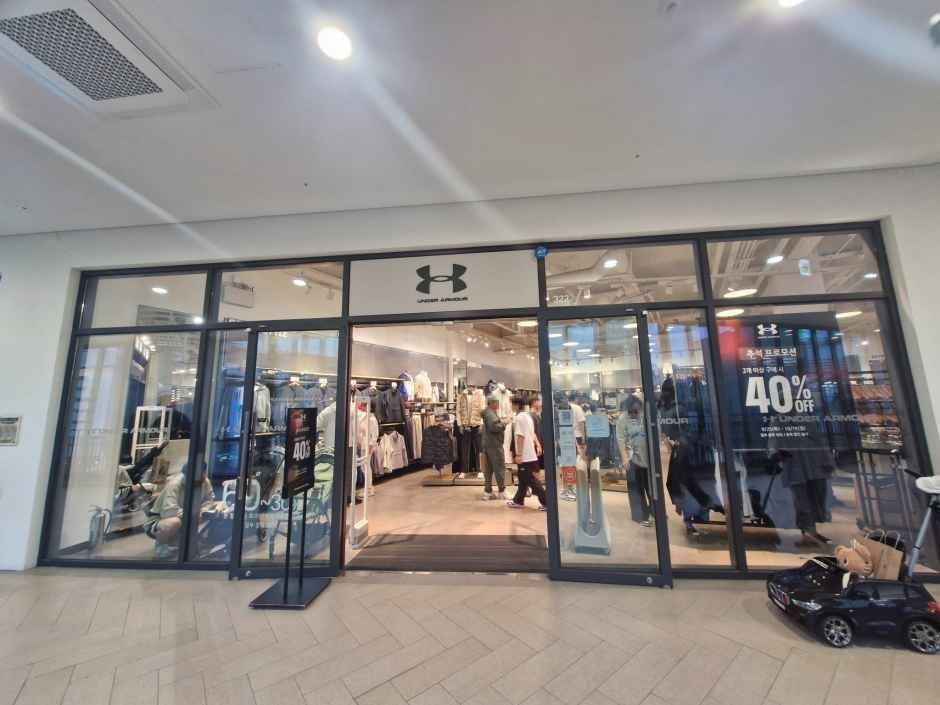 Under Armour – Hyundai Premium Outlets Gimpo Branch [Tax Refund Shop](언더아머 현대프리미엄아울렛 김포점)