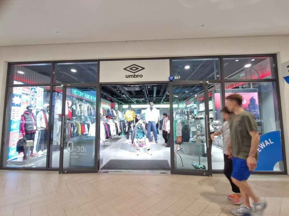 Umbro – Hyundai Premium Outlets Gimpo Branch [Tax Refund Shop](엄브로 현대프리미엄아울렛 김포점)