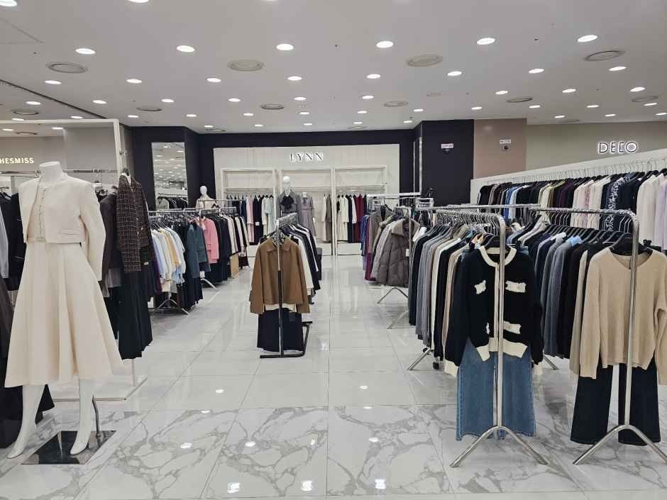 Lynn – MODA Outlet Incheon Branch [Tax Refund Shop]  (린 모다아울렛 인천점)(린 모다아울렛 인천점)
