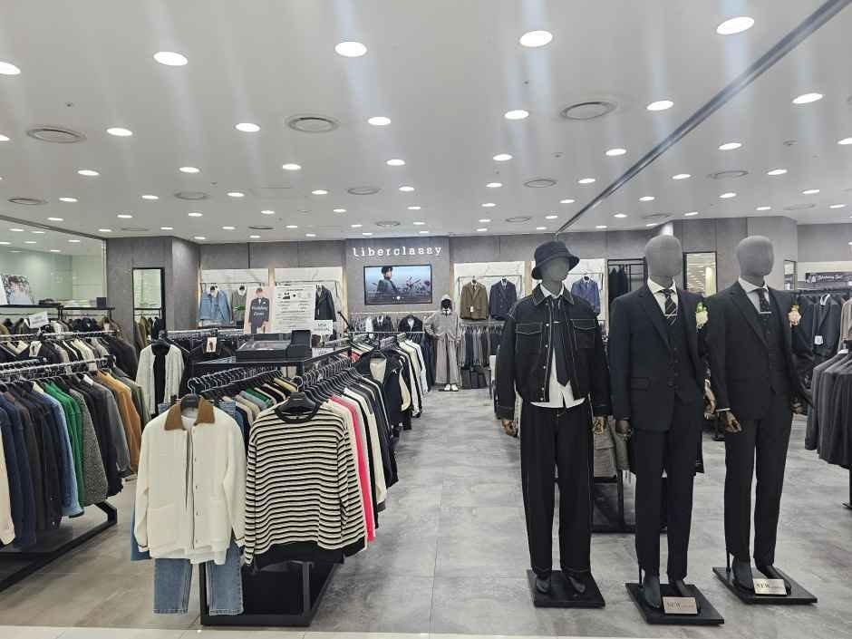Liberclassy – MODA Outlet Incheon Branch [Tax Refund Shop]  (리버클래시 모다아울렛 인천점)(리버클래시 모다아울렛 인천점)