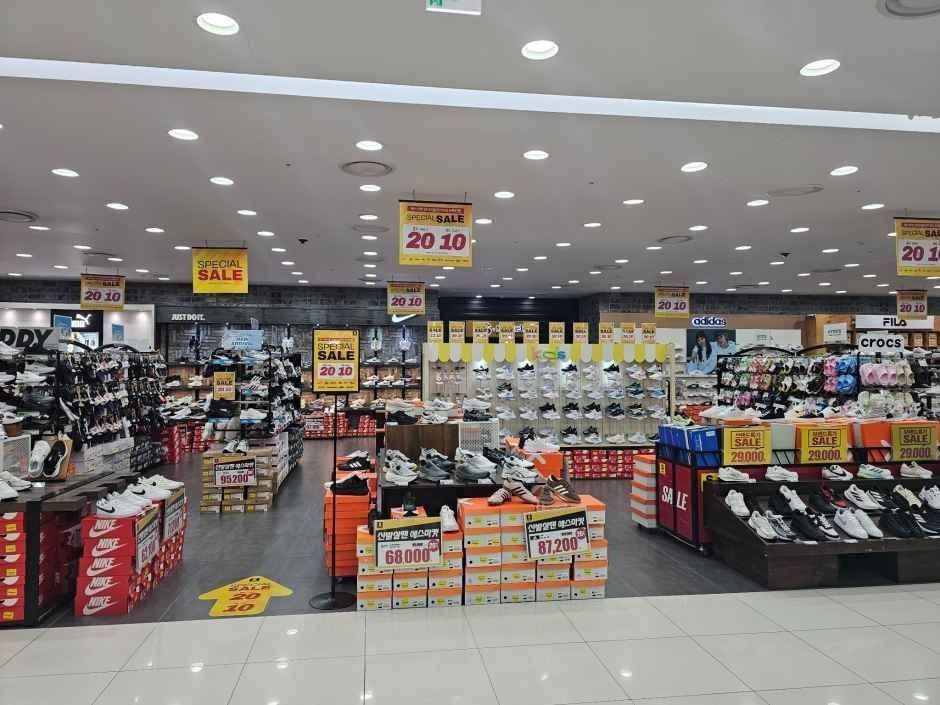 S-Market – MODA Outlet Incheon Branch [Tax Refund Shop]  (s마켓 모다아울렛 인천점)(에스마켓 모다아울렛 인천점)