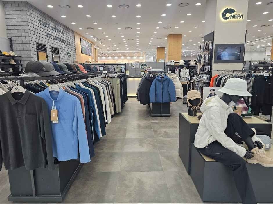 Nepa – MODA Outlet Incheon Branch [Tax Refund Shop]  (네파 모다아울렛 인천점)(네파 모다아울렛 인천점)