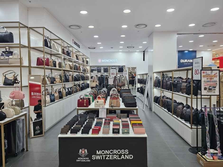 Moncross – MODA Outlet Incheon Branch [Tax Refund Shop]  (몽크로스 모다아울렛 인천점)(몽크로스 모다아울렛 인천점)
