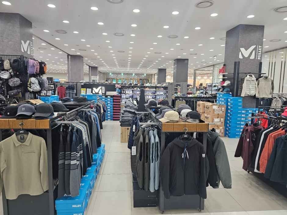 Millet – MODA Outlet Incheon Branch [Tax Refund Shop]  (밀레 모다아울렛 인천점)(밀레 모다아울렛 인천점)