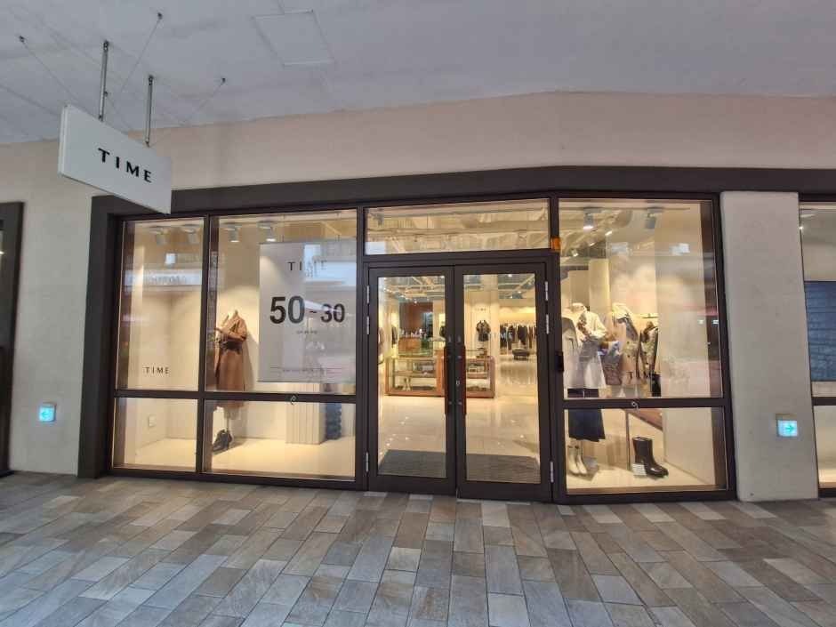 Time – Shinsegae Simon Premium Outlet Siheung Branch [Tax Refund Shop] (타임 신세계사이먼프리미엄아울렛 시흥점)