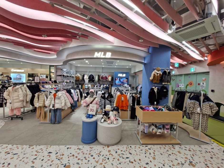 MLB Kids – Shinsegae Simon Premium Outlet Siheung Branch [Tax Refund Shop] (MLB키즈 신세계사이먼프리미엄아울렛 시흥점)