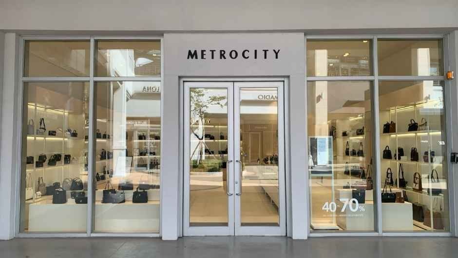 Metrocity – Lotte Premium Outlets Gimhae Branch [Tax Refund Shop](메트로시티 롯데프리미엄아울렛 김해점)