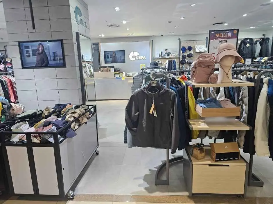 NEPA  – MODA Outlet Bupyeong Branch [Tax Refund Shop](네파 모다아울렛 부평점)