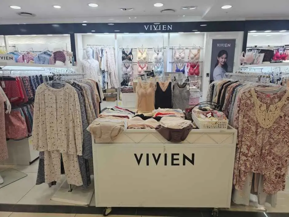 Vivienne – MODA Outlet Bupyeong Branch [Tax Refund Shop](비비안 모다아울렛 부평점)