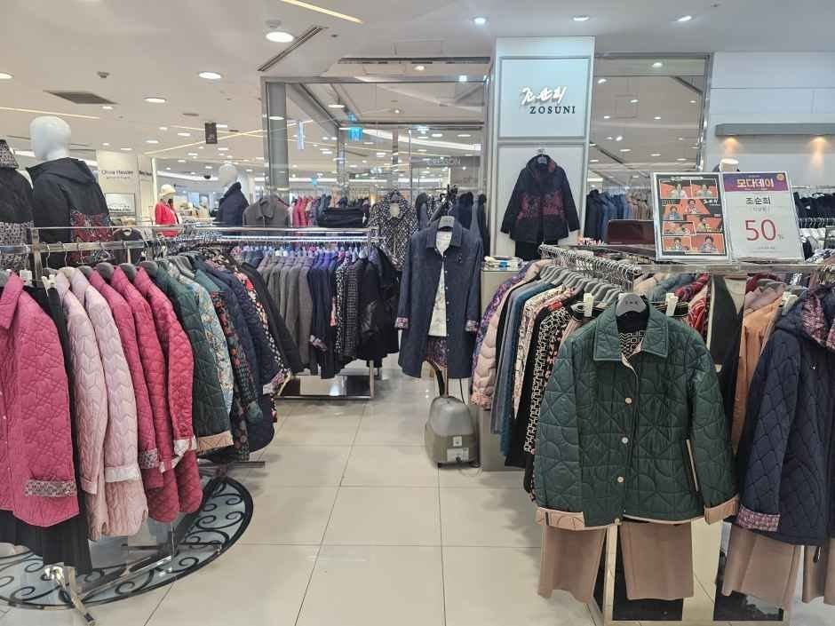 Zosuni – MODA Outlet Bupyeong Branch [Tax Refund Shop](조순희 모다아울렛 부평점)