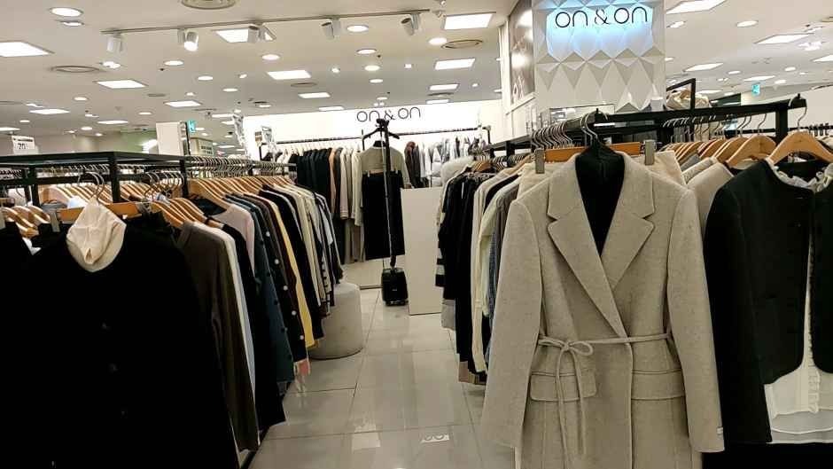 On & On  – Newcore Outlets – Pyeongchon Branch [Tax Refund Shop](온앤온 뉴코아아울렛 평촌점)