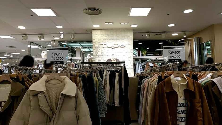 Tube  – Newcore Outlets – Pyeongchon Branch [Tax Refund Shop](튜브 뉴코아아울렛 평촌점)