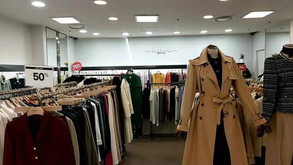 Minimum – Newcore Outlets – Pyeongchon Branch [Tax Refund Shop](미니멈 뉴코아아울렛 평촌점)