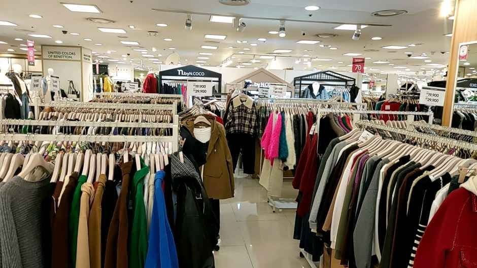 N.COCO – Newcore Outlets – Pyeongchon Branch [Tax Refund Shop](엔코코 뉴코아아울렛 평촌점)