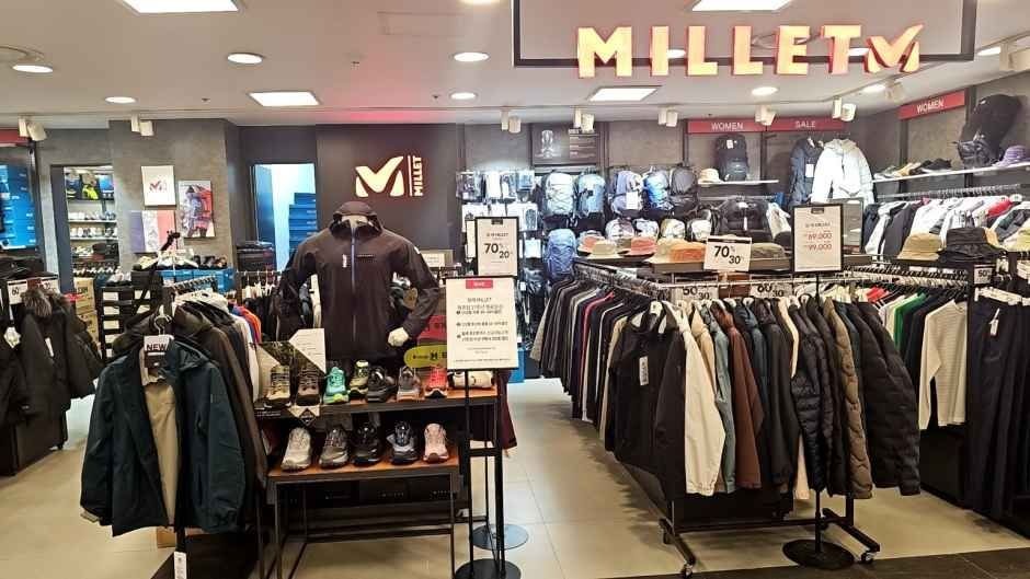Millet – Newcore Outlets – Pyeongchon Branch [Tax Refund Shop](밀레 뉴코아아울렛 평촌점)