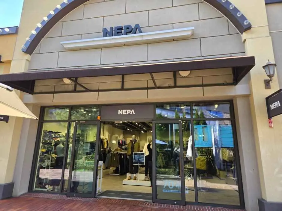Nepa – Lotte Premium Outlets Giheung Branch [Tax Refund Shop](네파 롯데프리미엄아울렛 기흥점)