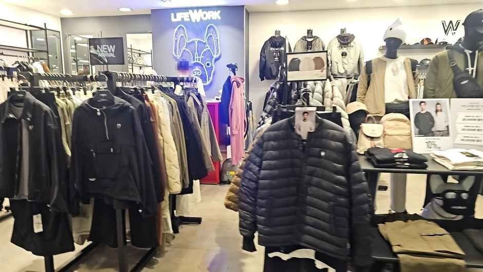 Lifework – Newcore Outlets Pyeongchon Branch [Tax Refund Shop](라이프워크 뉴코아아울렛 평촌점)