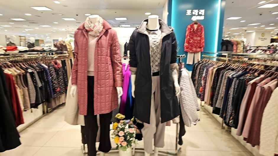 Pollari – Newcore Outlets Pyeongchon Branch [Tax Refund Shop](포라리 뉴코아아울렛 평촌점)